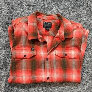 Y2K style Fox Racing plaid flannel skater button up size medium